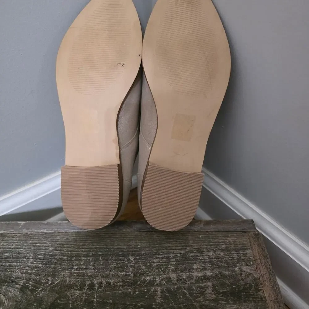 Sole Society Nirvana Nude Metallic Zip Flats Loafers Womens Size 6
